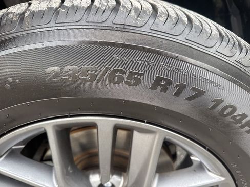 Used 2023 Nissan Rogue S image 29