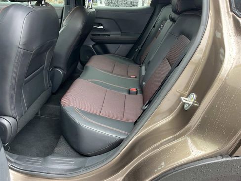 Certified 2025 Nissan Kicks SR image 23