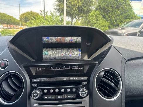 Used 2015 Honda Pilot Touring image 25