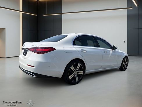Used 2024 Mercedes-Benz C 300 4MATIC Sedan image 4