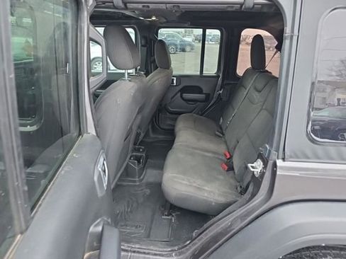 Used 2022 Jeep Wrangler Unlimited Sport image 16