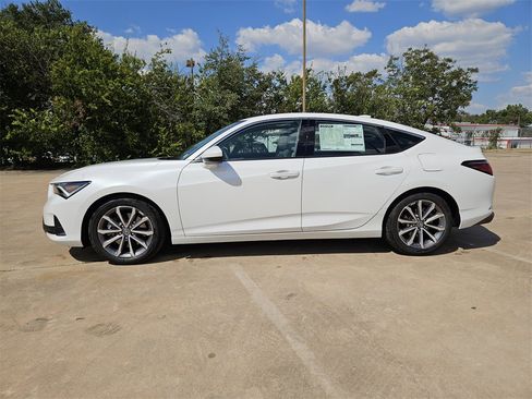 New 2025 Acura Integra image 4