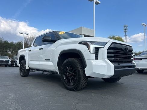 Used 2024 Toyota Tundra SR5 w/ SR5 Convenience Package AWD/4WD image 4