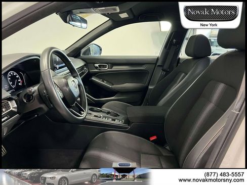 Used 2025 Honda Civic Sport image 16