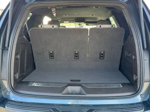 Used 2021 Chevrolet Tahoe Z71 w/ Z71 Off-Road Package image 39