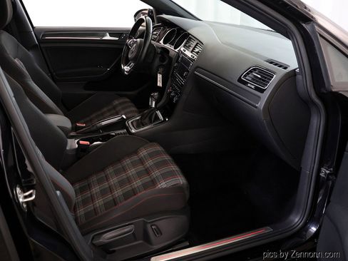 Used 2018 Volkswagen GTI S image 33