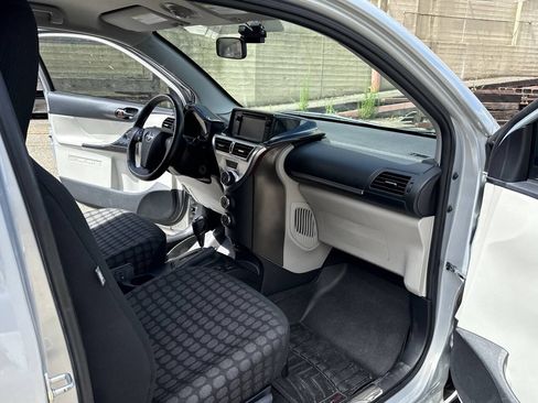 Used 2014 Scion iQ 10 Series FWD image 19