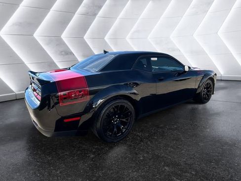Used 2015 Dodge Challenger R/T Plus image 4