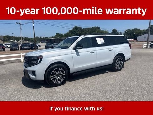 Used 2025 Ford Expedition Max Active AWD/4WD image 3