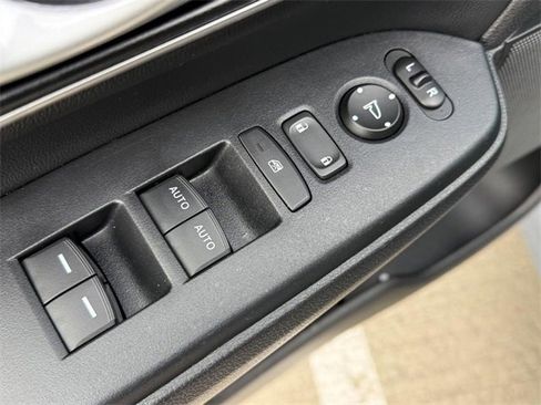 Used 2022 Honda CR-V EX-L image 14