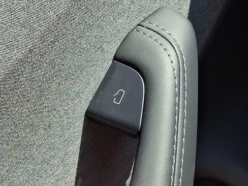 Used 2025 Tesla Model 3 Long Range RWD image 23