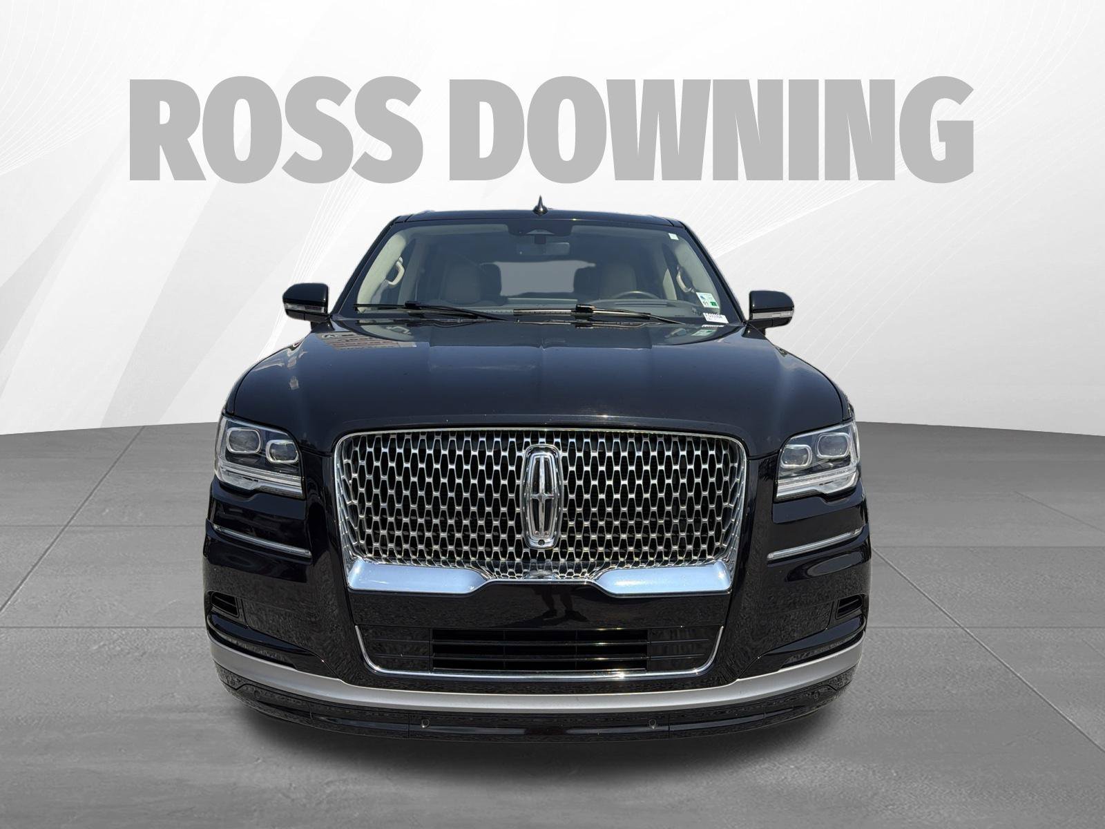 Used 2022 Lincoln Navigator Reserve RWD image 2