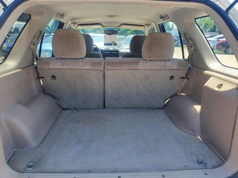 Used 2000 Isuzu Rodeo S RWD image 12
