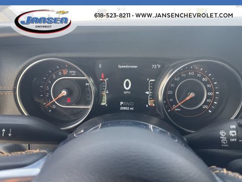 Used 2022 Jeep Wrangler Unlimited Sahara AWD/4WD image 11
