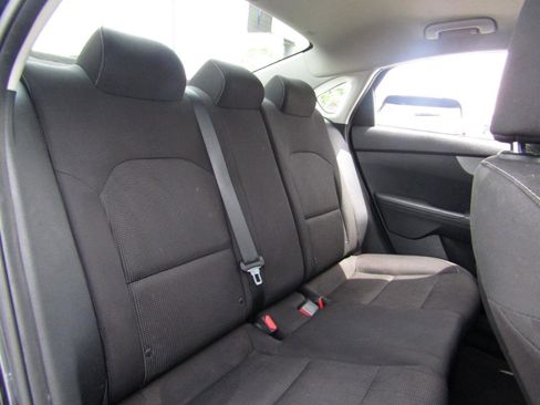 Used 2019 Kia Forte LXS FWD image 22