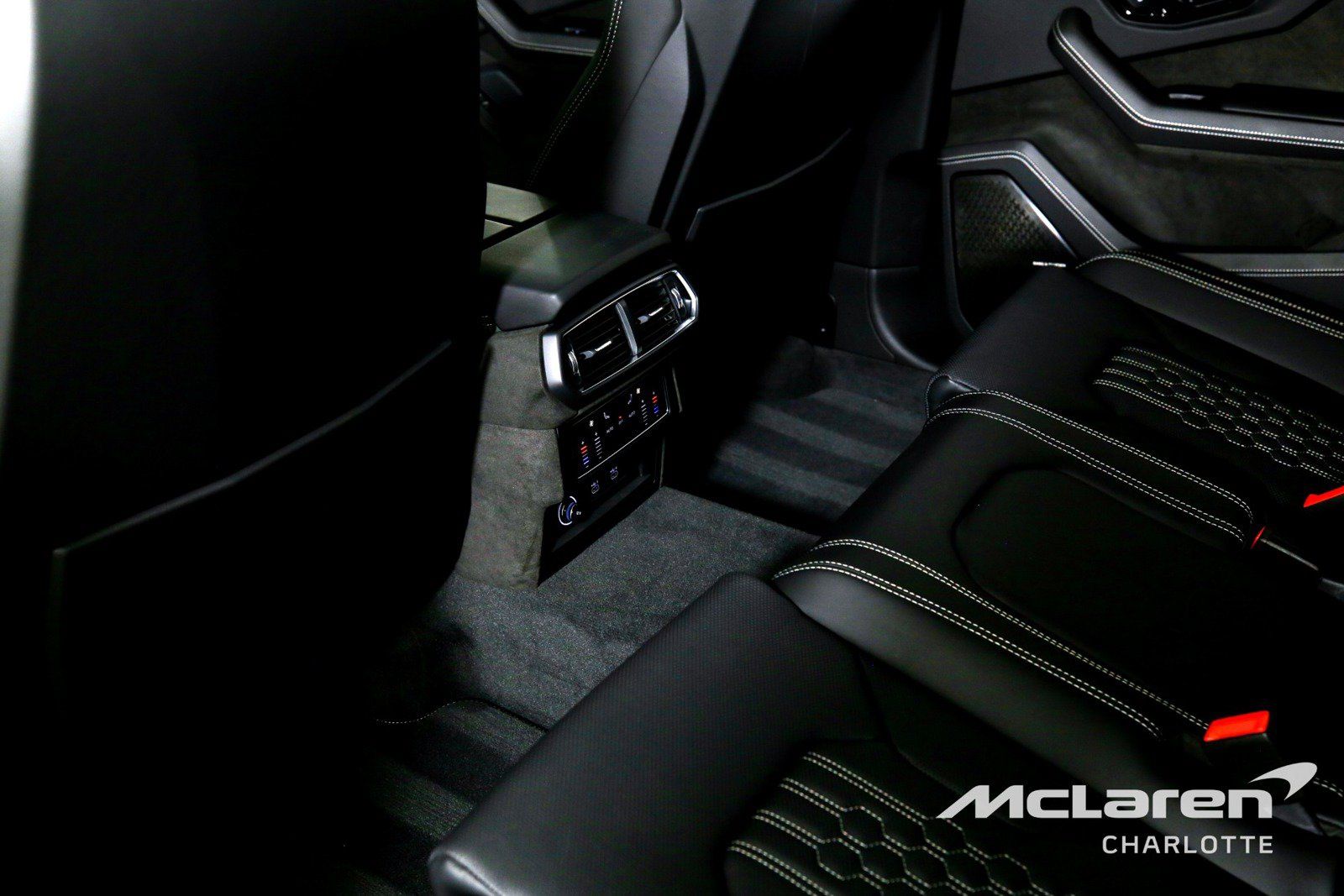 Used 2025 Lamborghini Urus S AWD/4WD image 17