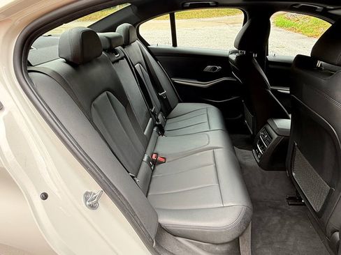 Used 2019 BMW 330i xDrive Sedan w/ Convenience Package AWD/4WD image 18