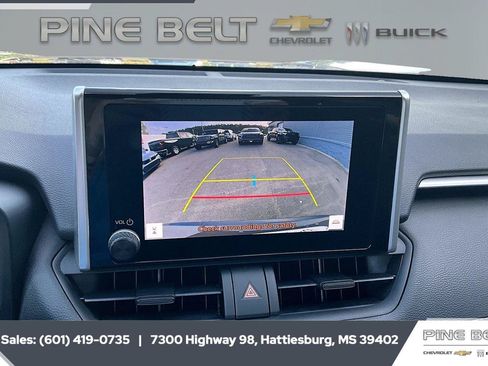 Used 2024 Toyota RAV4 XLE AWD/4WD image 15