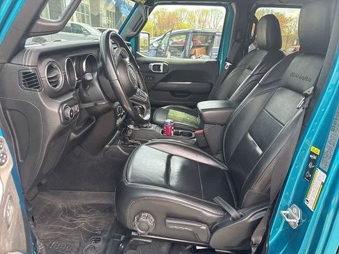 Used 2020 Jeep Wrangler Unlimited Sahara image 10