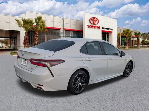 Certified 2023 Toyota Camry SE image 5