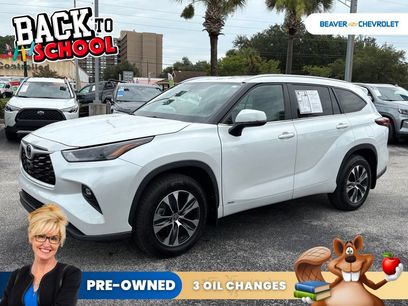 Used 2025 Toyota Highlander XLE