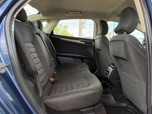 Used 2019 Ford Fusion SE FWD image 18