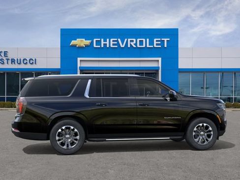 New 2026 Chevrolet Suburban LS AWD/4WD image 5