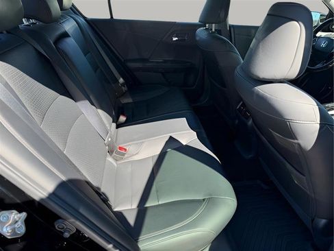 Used 2017 Honda Accord EX-L image 29