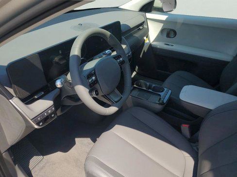 New 2025 Hyundai Ioniq 5 SEL image 6