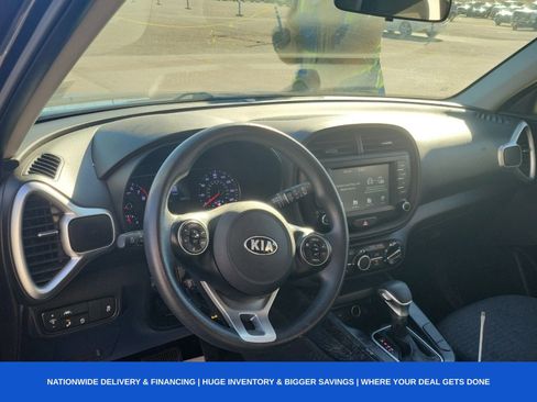 Used 2020 Kia Soul S image 5