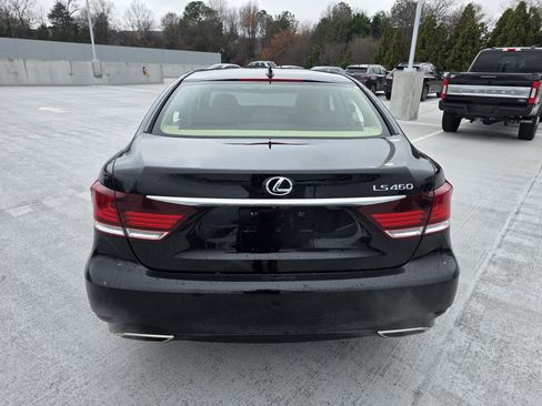 Used 2017 Lexus LS 460 image 4
