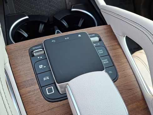 Certified 2026 Mercedes-Benz GLE 450 4MATIC image 26