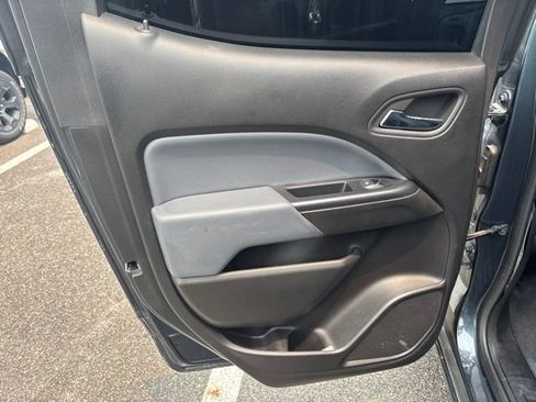 Used 2020 Chevrolet Colorado Z71 AWD/4WD image 9