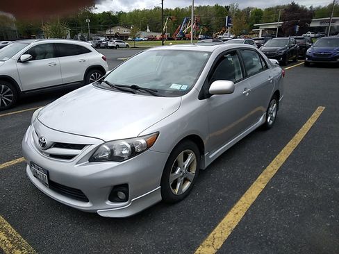 Used 2012 Toyota Corolla S FWD image 1