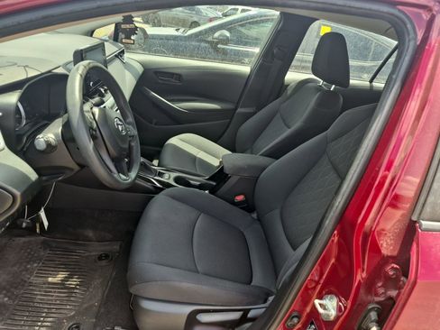 Used 2022 Toyota Corolla LE FWD image 7