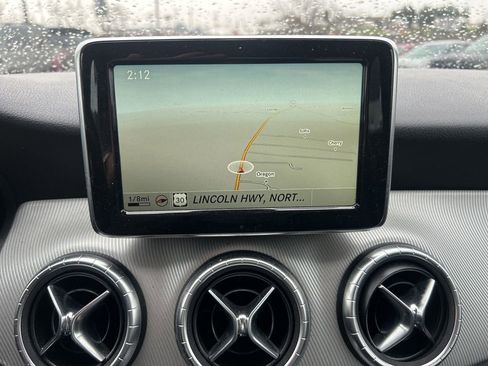 Used 2014 Mercedes-Benz CLA 250 image 9