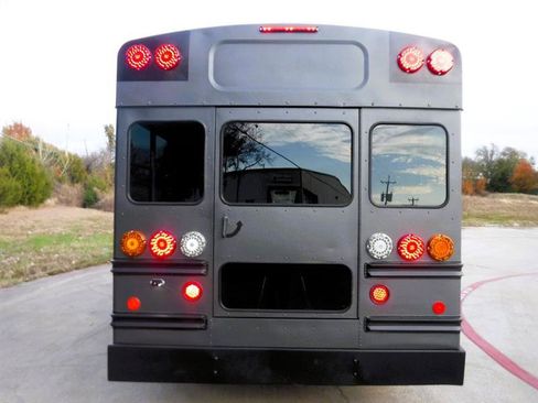 Used 2003 Ford E-450 and Econoline 450 Super Duty image 21