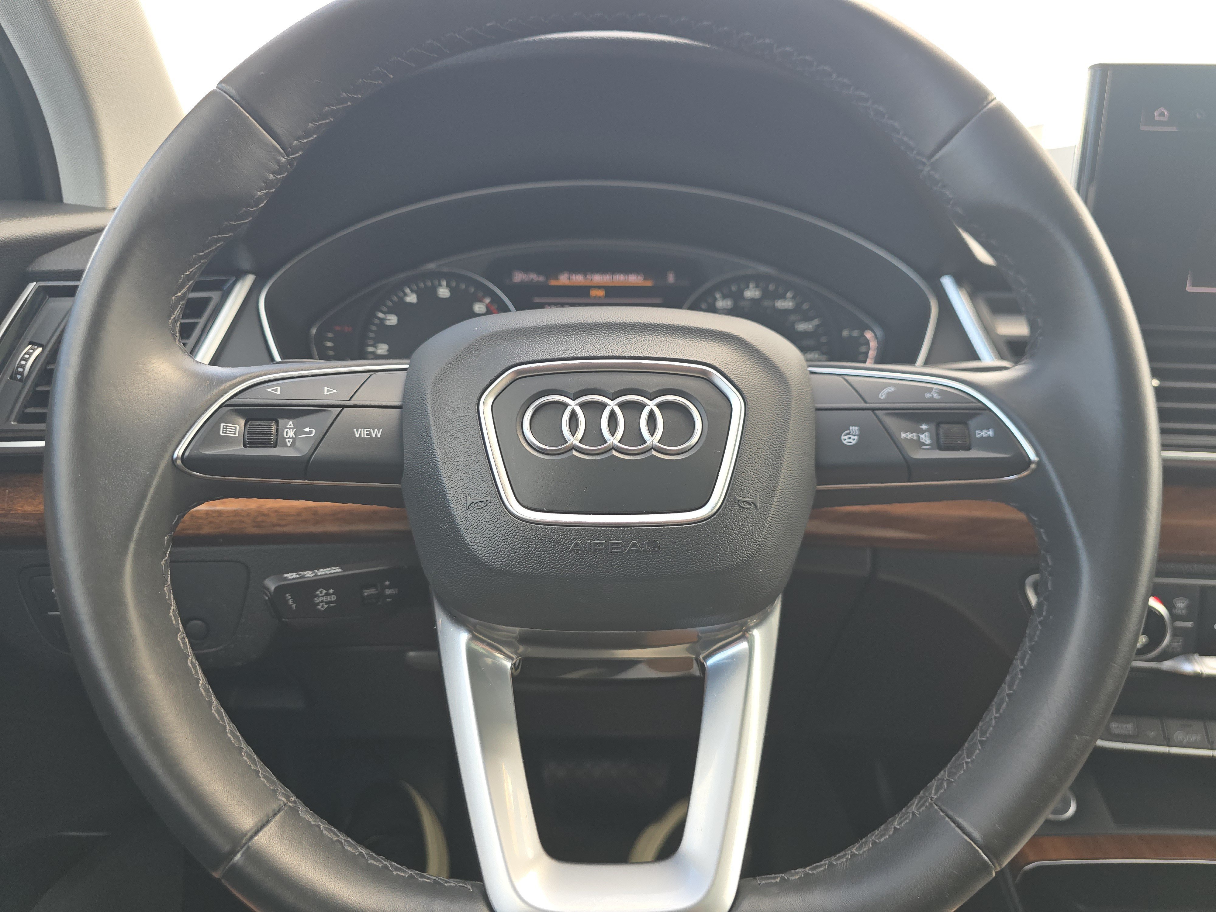 Used 2023 Audi Q5 2.0T Premium w/ Convenience Package AWD/4WD image 22