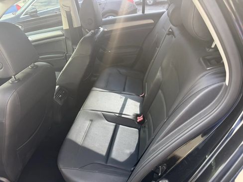 Used 2015 Volkswagen Golf S FWD image 10