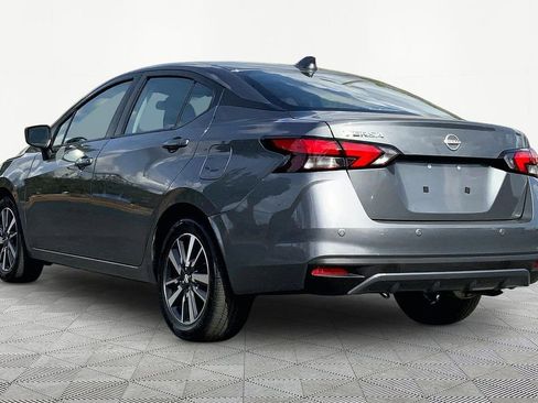 Used 2025 Nissan Versa SV image 4