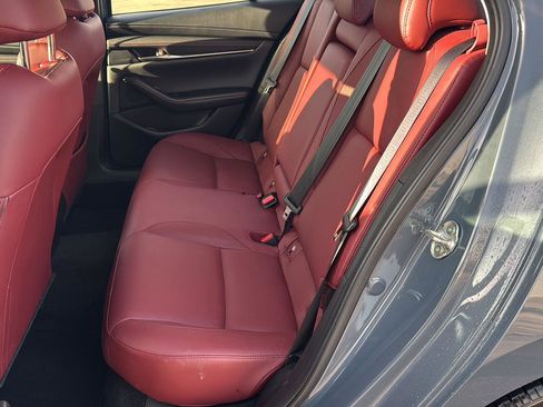 Used 2025 MAZDA MAZDA3 s image 11