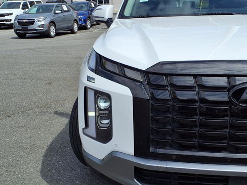 Used 2024 Hyundai Palisade SEL FWD image 15