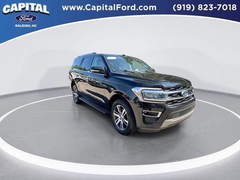 Certified 2024 Ford Expedition Limited AWD/4WD image 2