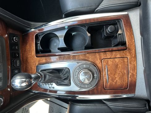 Used 2017 INFINITI QX80 4WD w/ Deluxe Technology Package image 17