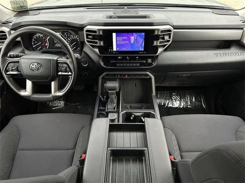 Used 2022 Toyota Tundra SR5 w/ Convenience Package image 10