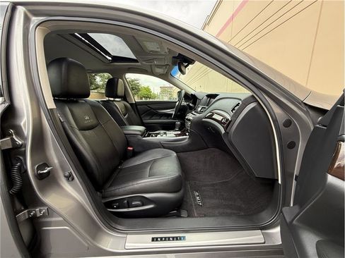 Used 2013 INFINITI M37 w/ Premium Pkg image 27