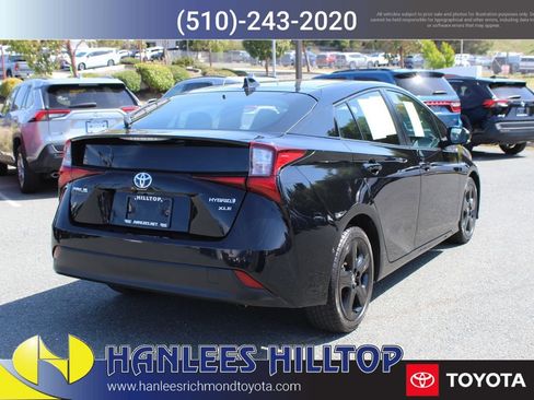 Used 2022 Toyota Prius XLE FWD image 7
