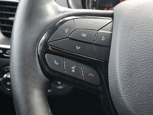 Used 2019 Jeep Cherokee Latitude Plus AWD/4WD image 23