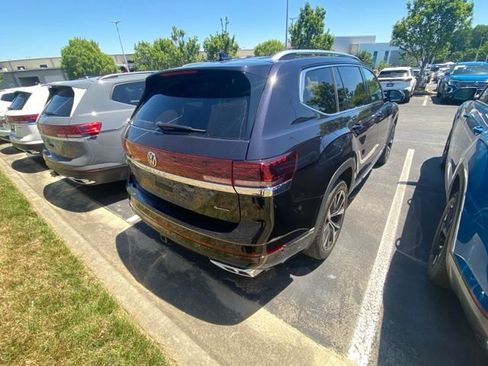 Used 2026 Volkswagen Atlas SEL Premium R-Line AWD/4WD image 4