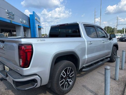 Used 2020 GMC Sierra 1500 Elevation w/ Elevation Value Package AWD/4WD image 4